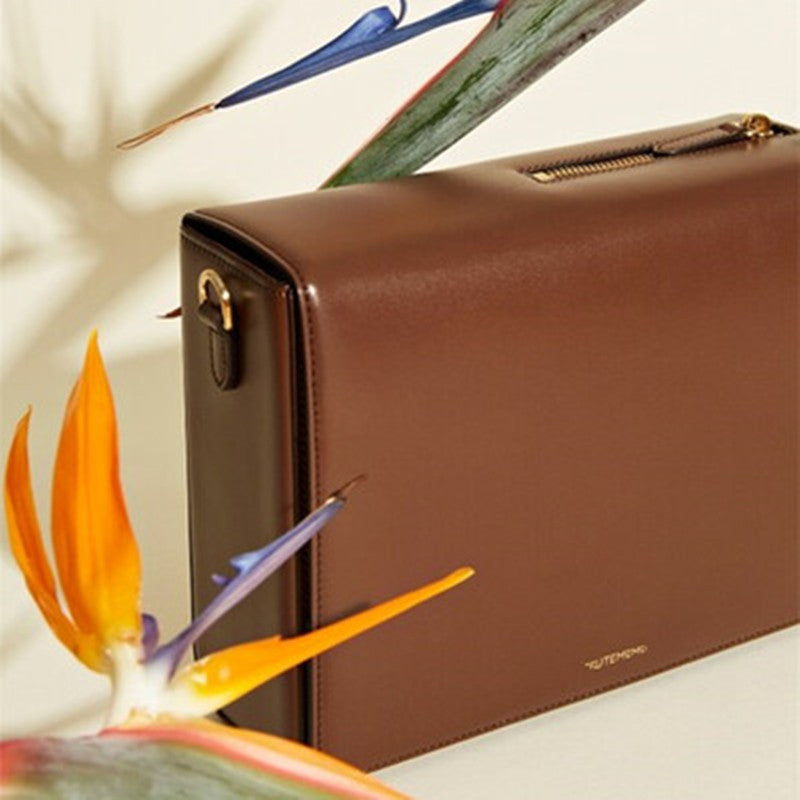 Solid color square box bag